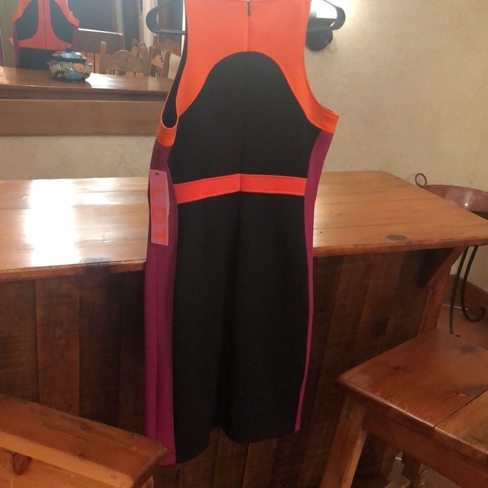 LDT Colorblock Jewel Neck sleeveless dress - Picture 7 of 8
